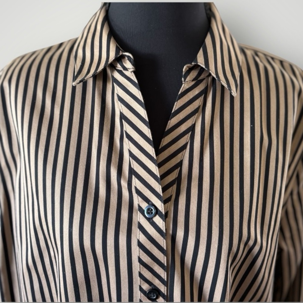 Chico’s No Iron Sateen Vertical Striped Black Tan Career Top Women's Size L